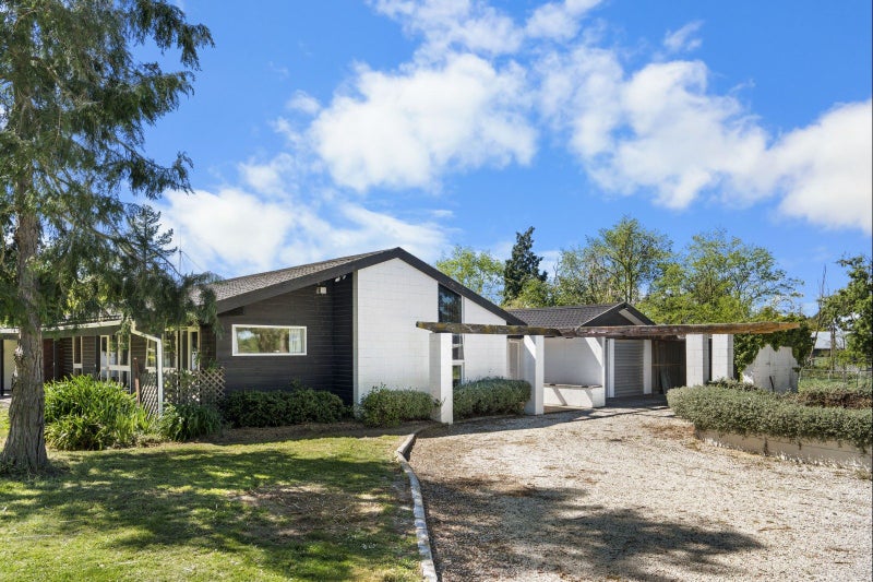 Unlock the Potential With This Versatile Lifestyle64241826180611111