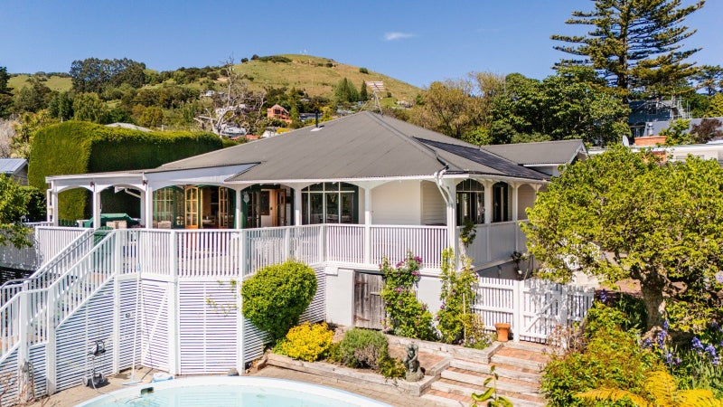 Timeless elegance in a coveted Akaroa setting64241826198019112