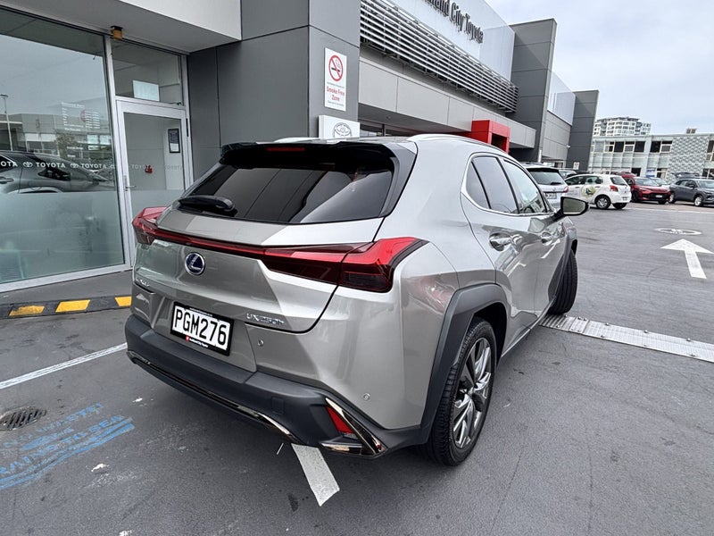 2022 Lexus UX 250H (MW) F Sport 2.0 HYBRID LUXU...64164088013442114