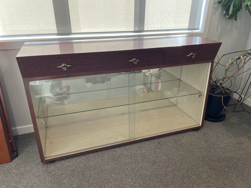 Mid Century Display Cabinet Carousel 1