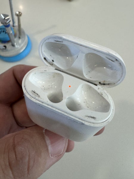 Air Pod Case Gen 1-2 A1602 Carousel 2