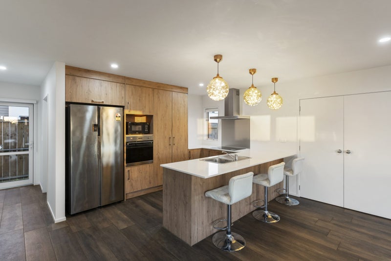 Takanini, 4 bedrooms64164301500546111