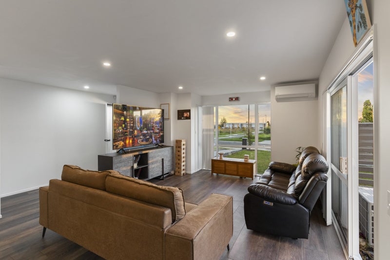 Takanini, 4 bedrooms64164301500546112