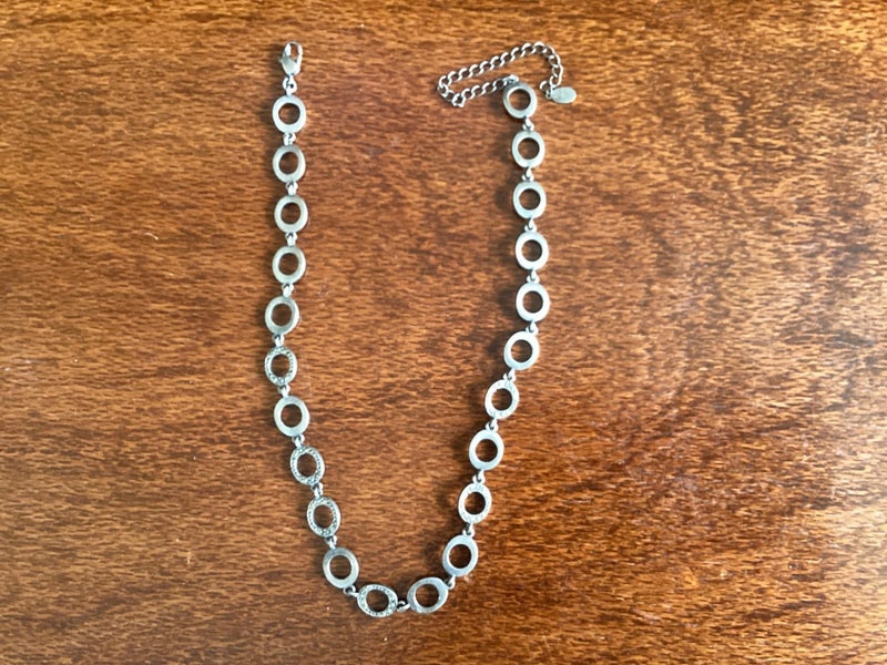 Necklace - pewter tone necklace w tiny crystals 40 cm+ VGC Carousel 1