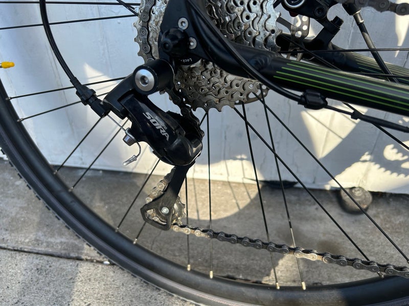 Merida Ride 200 Gravel DISC - Medium/Large Carousel 2