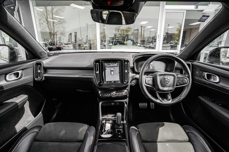 2019 Volvo XC40 T5 AWD R-Design 2.0 Petrol64170903502465111