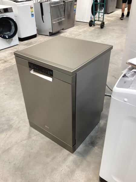 Haier 500 Series Freestanding Dishwasher HDW15F1S1 Carousel 1