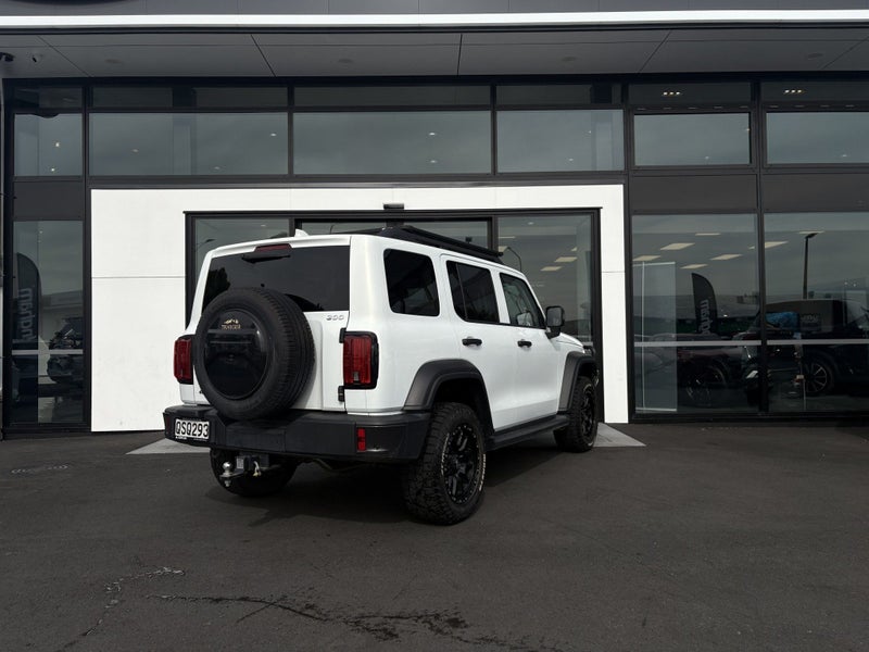 2024 GWM Tank 300 300 ULTRA PETROL 2.064171836048259112