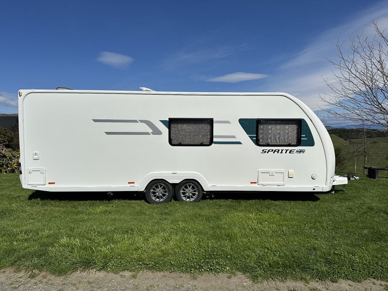 2019 Swift Sprite Quattro FB (6 berth)64172880104066111