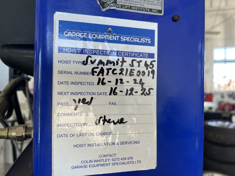 Summit ST45 Two-Post Car Hoist – 4.5 Tonne64173316301187112