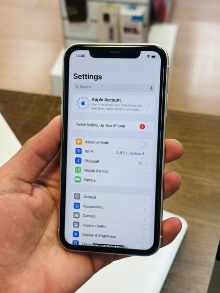 Apple iPhone 11 – 64GB Pre-Owned64425951650305110