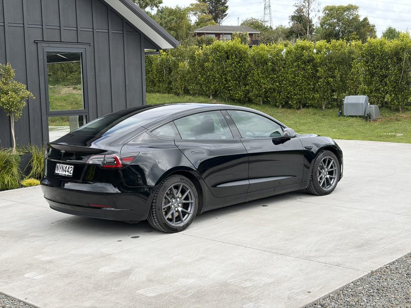 2021 Tesla Model 3 Standard Range Plus64173930100865113