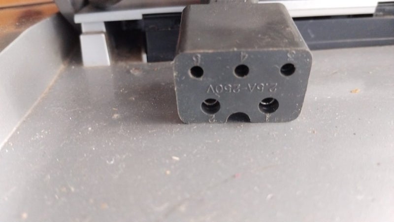 Vintage Philips Natural 10 AC DC Portable TV Carousel 6