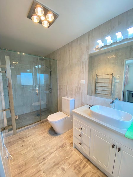 Flat Bush, 6+ bedrooms64330198811393110