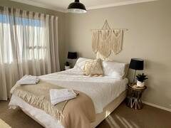Motueka, 6+ bedrooms64175551061762112