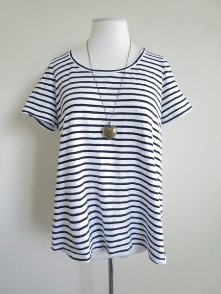 BLUE ILLUSION *100% Organic Cotton Minimalist Stripes Tee* XL/16 Carousel 1