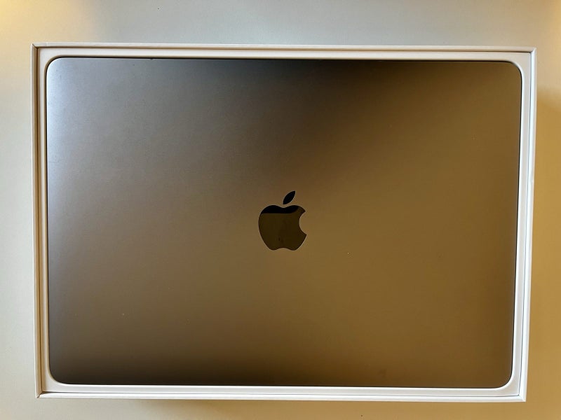 MacBook Pro 13 inch 2018 (A1989)64176156769409112