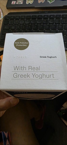 Korres Greek Yoghurt Probiotic Superdose Face Mask Carousel 2