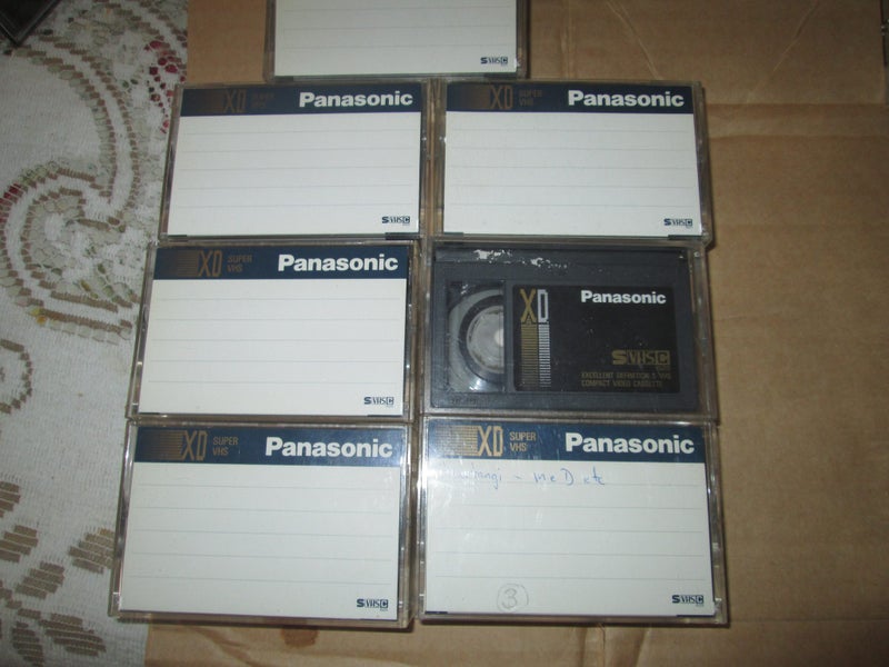 mini vhs tapes x 7 Carousel 1