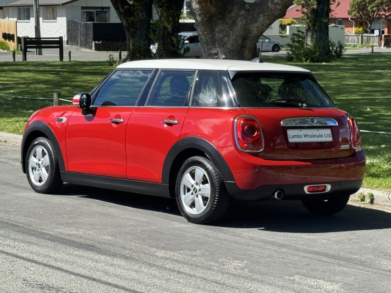 2015 MINI Cooper 1.5 Turbo - 5-Door Automatic -...64183420223619113