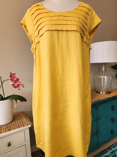 Blue illusion XL French linen pleat dress in sunflower yellow Carousel 1
