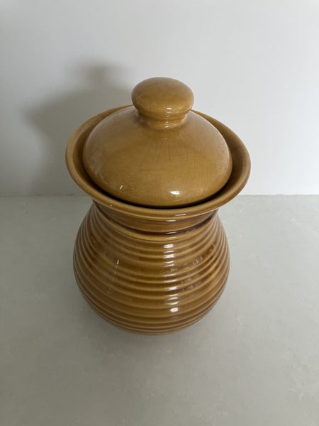 Fabulous large honey glaze lidded storage jar - Titianware 1445 Crown Lynn64636726742786111