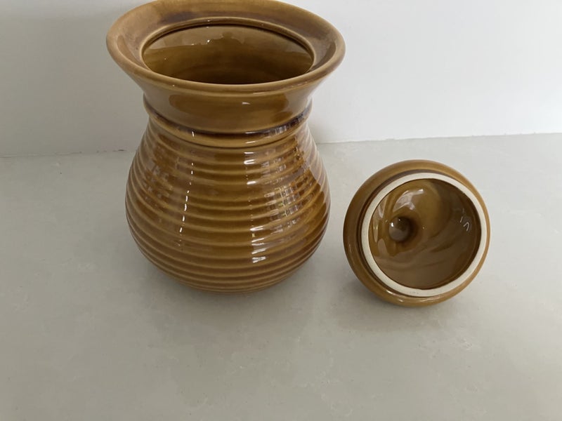 Fabulous large honey glaze lidded storage jar - Titianware 1445 Crown Lynn64636726742786113