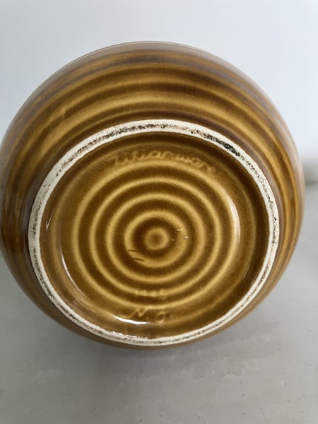 Fabulous large honey glaze lidded storage jar - Titianware 1445 Crown Lynn64636726742786114