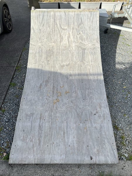 Skate ramp Carousel 1