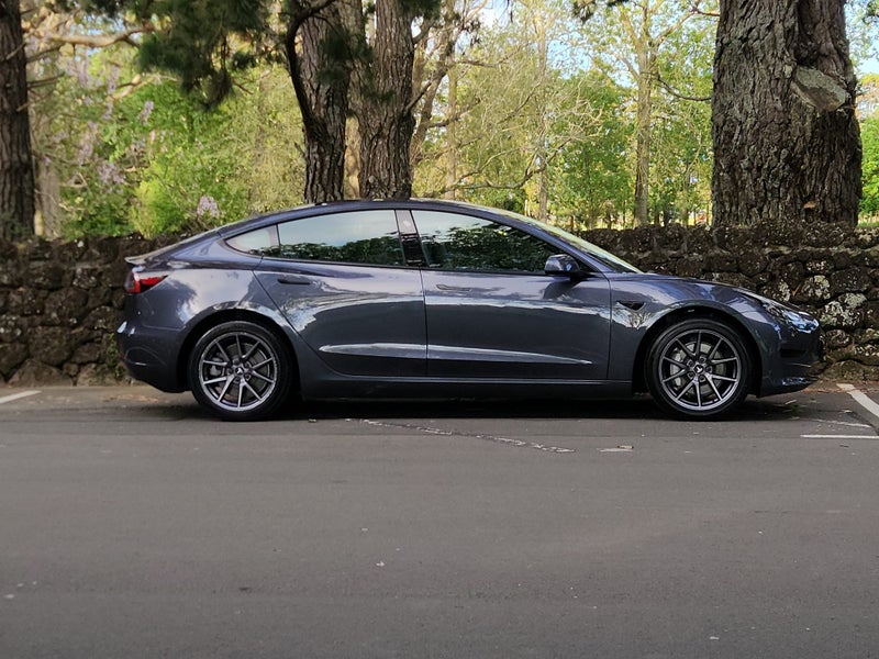 2022 Tesla Model 3 Rear Wheel Drive64184942148355111