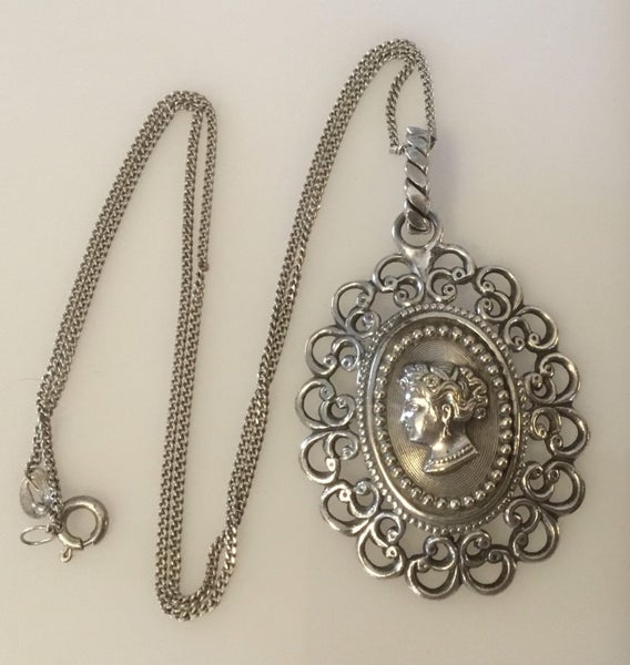 Silver Cameo Relief Pendant With Chain Carousel 2