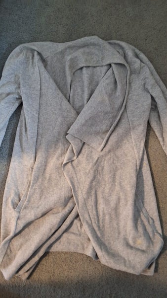 SIZE 12 X 5 bulk women's clothing + A 6TH MYSTERY PIECE SAME SIZE AND QUALITY Carousel 2