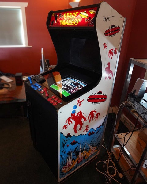 90s TAITO Arcade cabinet converted to PC Carousel 1
