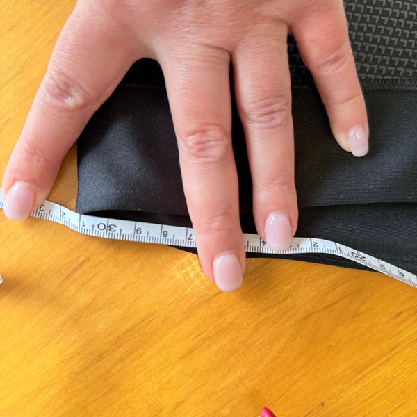 Under Armour Women's Black & Gray Crop Leggings - 62cm Waist Carousel 5