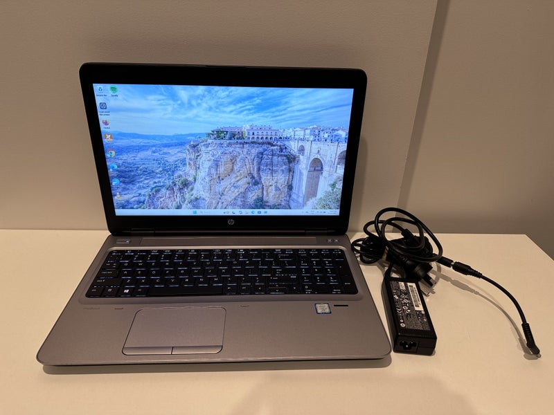HP ProBook 650 G3 Notebook Core i7 16GB RAM 256GB SSD AMD Radeon R7 2GB Graphics64188602882817112