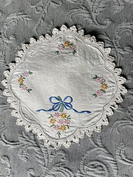 A perfectly pretty hand embroidered Linen Doily #3 Carousel 1