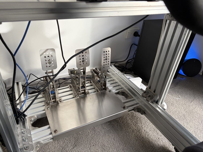 Racing sim rig - $1 reserve!!!!64196721894401114