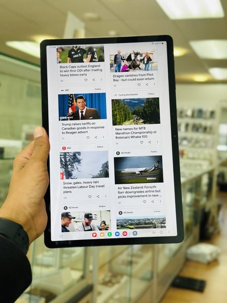 Samsung Galaxy Tab S7 FE 5G – 64GB | Excellent Condition | Pre-Owned Carousel 4