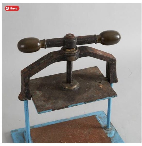 BOOK PRESS Carousel 2