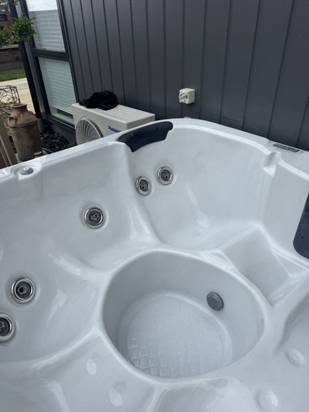 Downsizing so it’s got to go64195016064259113