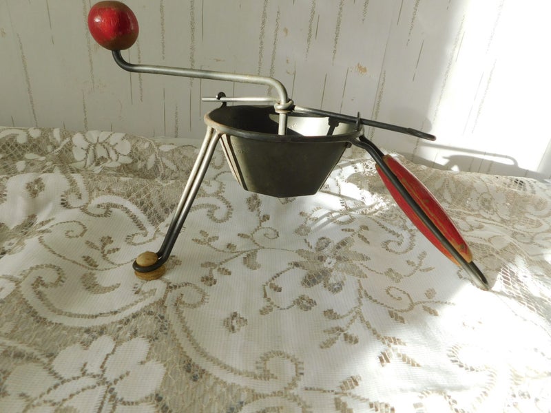 Vintage French food grinder Moulinette 1950s, mashed food grinder, meat grinder Carousel 1