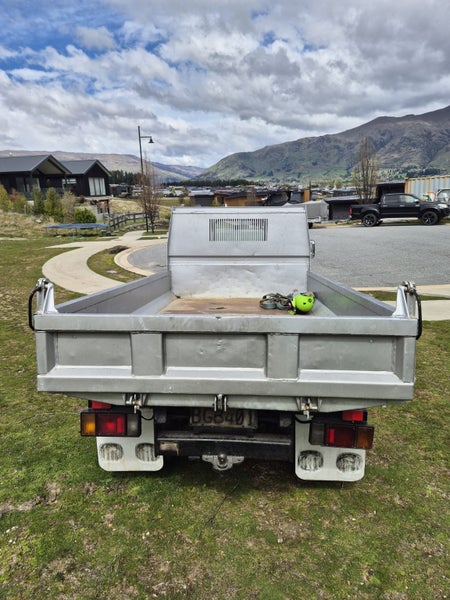 1990 Isuzu Elf Tipper 2.8t Payload64195878996099112