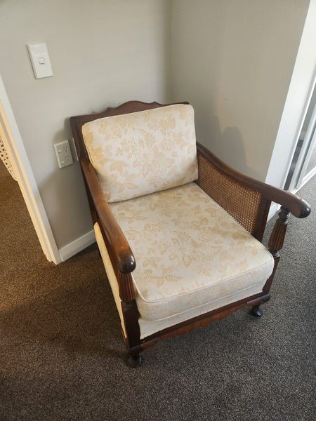 Lounge Suite64195877701122112