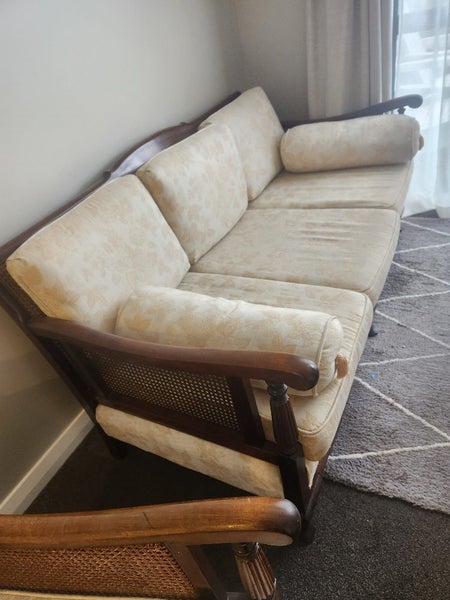 Lounge Suite64195877701122114