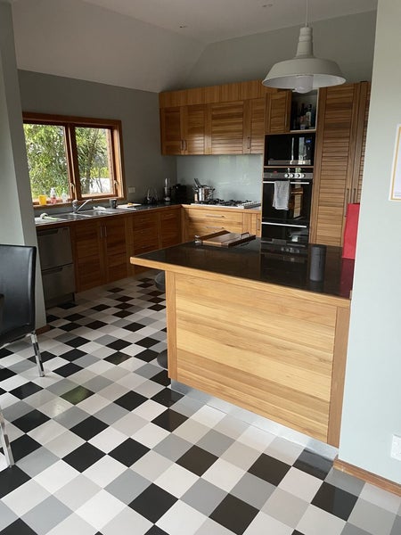 Whitby, 4 bedrooms64195878021249113