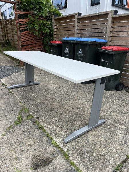 Study table/office table Carousel 2