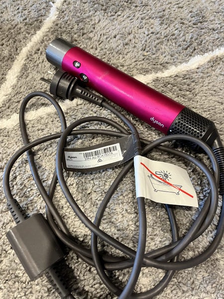 Dyson Airwrap Multistyler Carousel 1