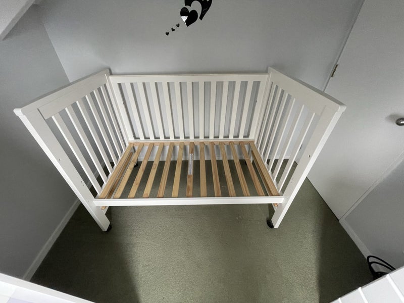 Cot with large drawer, mattress with protector64431704683393111