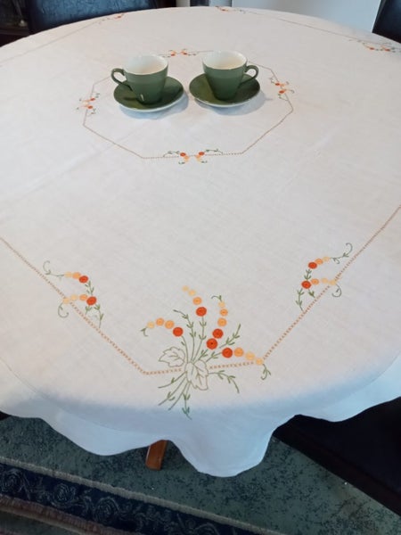 Lovely floral embroidered linen tablecloth Carousel 2