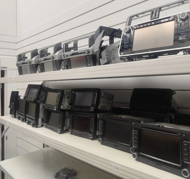 Car Stereo & Amp Repair | OEM & CarPlay Upgrades Carousel 2